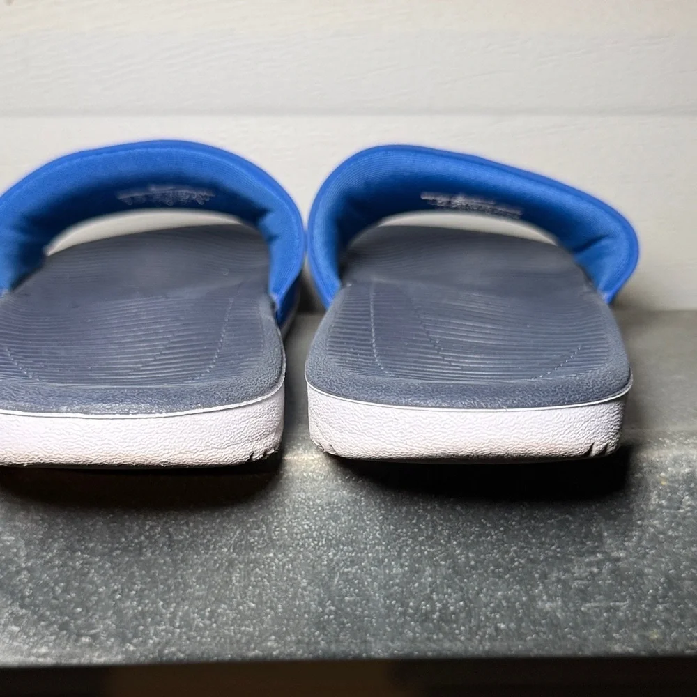 Nike Kawa Big Kid's Slides Size 4Y Blue